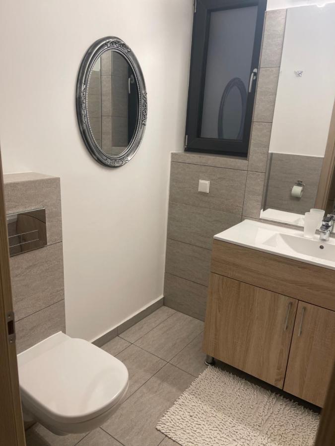 Greenfield Baneasa Apartment In บูคาเรสต์ ภายนอก รูปภาพ