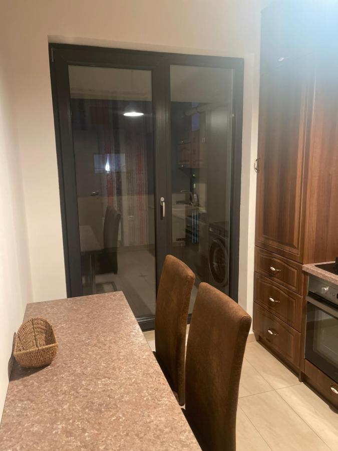 Greenfield Baneasa Apartment In บูคาเรสต์ ภายนอก รูปภาพ