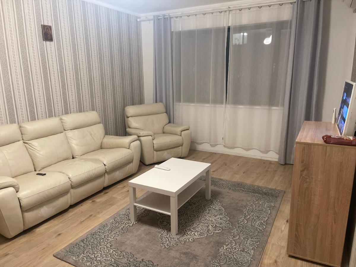Greenfield Baneasa Apartment In บูคาเรสต์ ภายนอก รูปภาพ